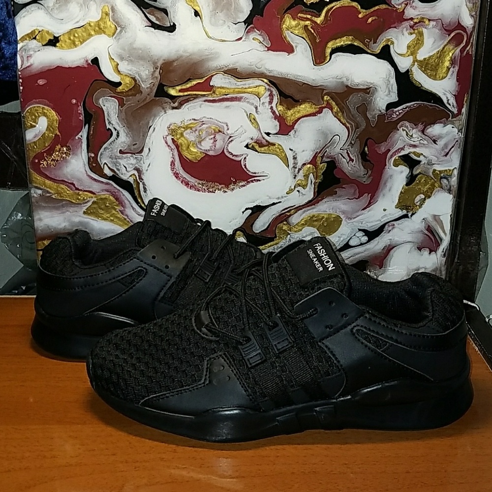 Mens "Brady" Casual Athletic Fashion Sneakers